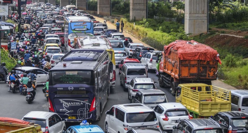 Macet Parah Saat Mudik? Cek 5 Tips Jitu Biar Perjalanan Makin Lancar!